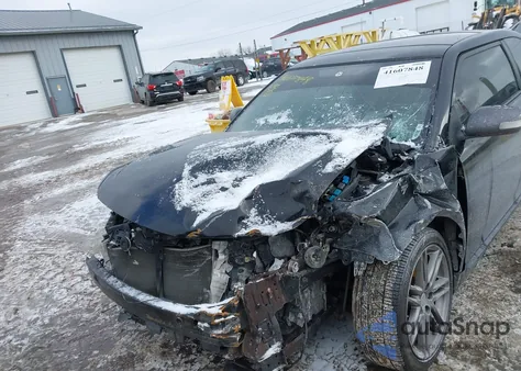 2013 Scion Tc z USA, uszkodzony, nr VIN JTKJF5C78D3045046